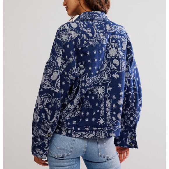 🆕 FREE PEOPLE Bandana Jacquard Shirt Jacket / Indigo Combo - Picture 3 of 6